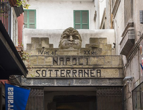 The entrance of Naples's underground ruins(Napoli sotterranea)